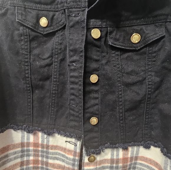 NYC black denim jacket with flannel bottom size 14/16 girls. - Picture 2 of 9